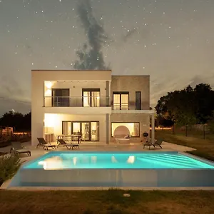 Villa Monte D'or, Krnica